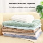 Pet Blanket Sleep Warm Dog Pet Bed - Image 4